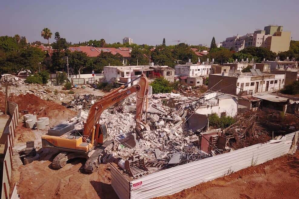 הריסת שישה מבנים בהדר יוסף של אנגל משאבים // צילום: רועי בר