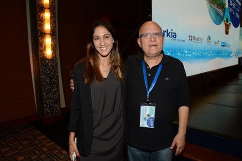 אביגדור יצחקי ויור הוועדה המקומית רמת גן אביבית נמרודי // צילום איתמר סיידא