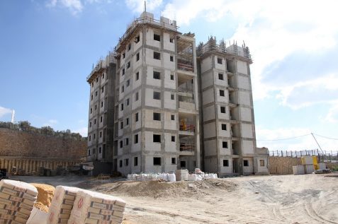 בנייה בשכונה החדשה במגדל העמק // צילום: בארי אורן