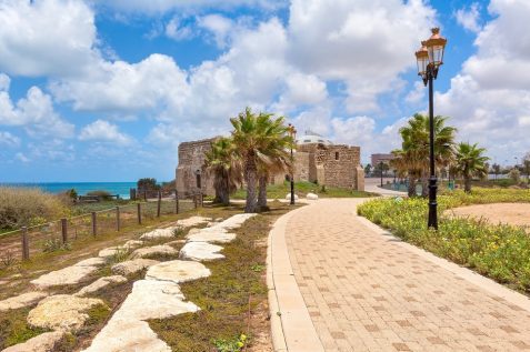 אשקלון: רצועת חוף הים משנה ייעוד לעירוב שימושים // depositphotos