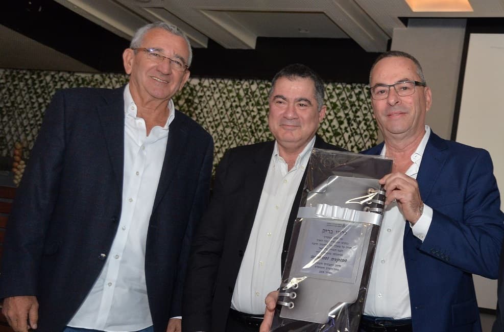 מימין רוני בריק ראול סרוגו ויהושע שפונדר // יחצ