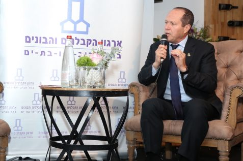 ניר ברקת בכנס ארגון הקבלנים והבונים תל אביב יפו בת ים // צילום: עופר עמרם