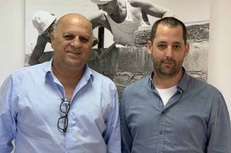 מימין ניר ינושבסקי וצביקה דוד סגני נשיא התאחדות בוני הארץ - צילום יחצ