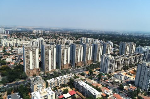 הדמיה של פרויקט אונו ONE - פינוי -בינוי של בוני התיכון בקריית אונו // viewpoint