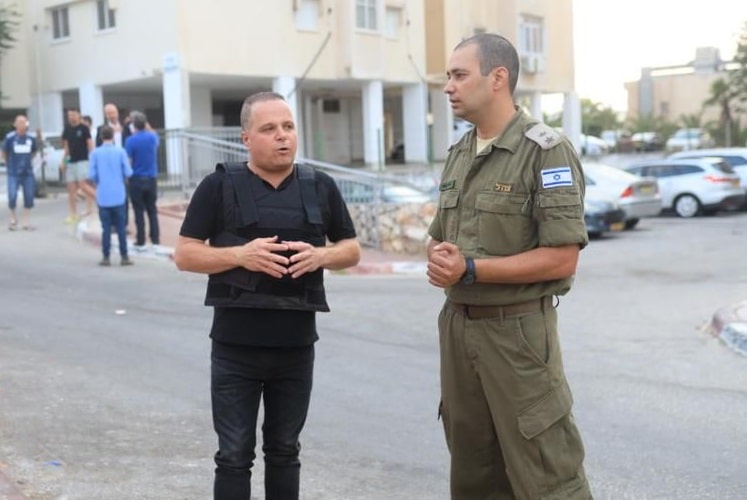 ראש העיר בסיור בשטח // צילום אלדד עובדיה