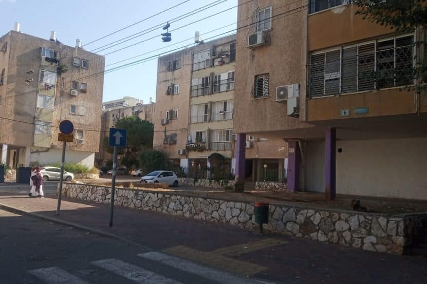 הבניינים הישנים בשכונת מילצ'ן ברחובות // צילום: זיו גולדפישר