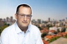 רן קוניק, ראש עיריית גבעתיים // צילום: רונן אקרמן | גבעתיים // Depositphotos