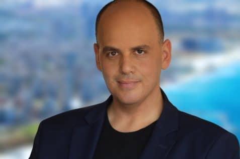 צביקה ברוט // צילום: ראובן קפוצ'ינסקי | Depositphotos