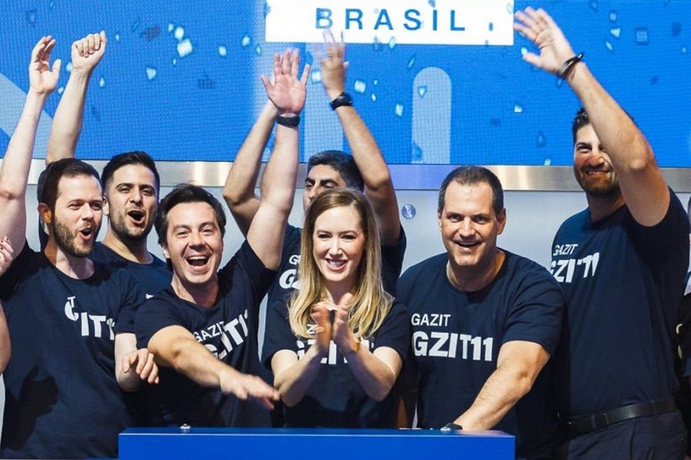 צוות גזית ברזיל פותח את המסחר בבורסת סאו פאולו // צילום: Diego Nata Ale Santos