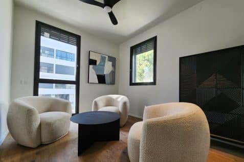 דירה לדוגמה ברחוב פייבל, תל אביב // צילום: עופרה מורן