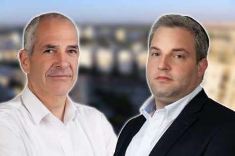 מימין: עו"ד ישראל אלתר, עו"ד שמואל שוב // צילום: Itamar Photo | Depositphotos