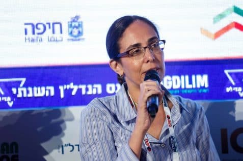 רות שורץ בכנס הנדל"ן השנתי של אתר מגדילים // צילום: דרור סיתהכל