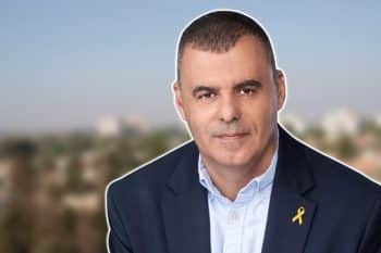 רפי סער // צילום: דוברות כפר סבא | Depositphotos