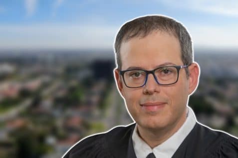 המפקח מאיר פורת // צילום: משרד המשפטים | Depositphotos