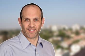 שייקה נפחא // צילום: תמר מצפי | Depositphotos