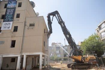 אירוע הריסה סביון אבן יהודה // צילום: פיפל פוטוגרפי