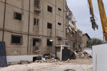 אירוע הריסה ראשון בבית שמש // צילום באדיבות דוברות עיריית בית שמש