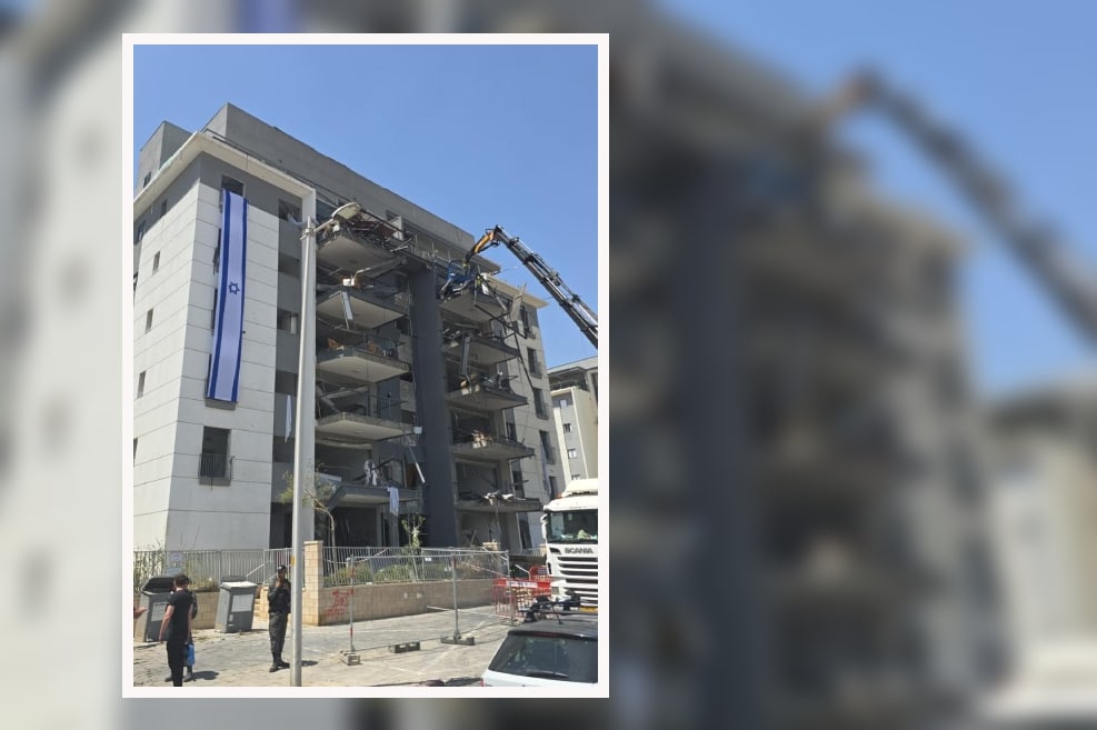בניין שנפגע מירי טילים בבאר שבע// צילום: באדיבות העירייה