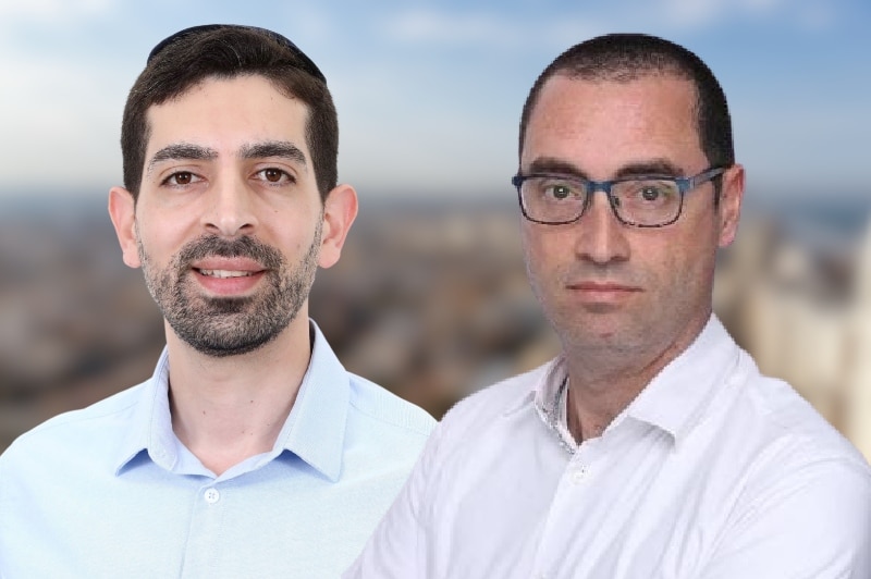 מימין: אריק גלעד // צילום: שירלי בראמלי. יונתן אזר // צילום: ניב קנטור | Depositphotos