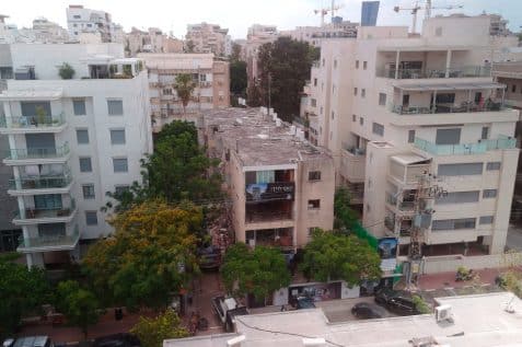 רחוב בר אילן רעננה // באדיבות חברת י.ב ניר