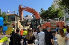 טקס הריסה בגבעתיים // צילום: חברת מותג עירוני