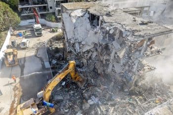 מתחם הרס ברמת גן במלחמת עם כלביא // צילום: דוברות העירייה