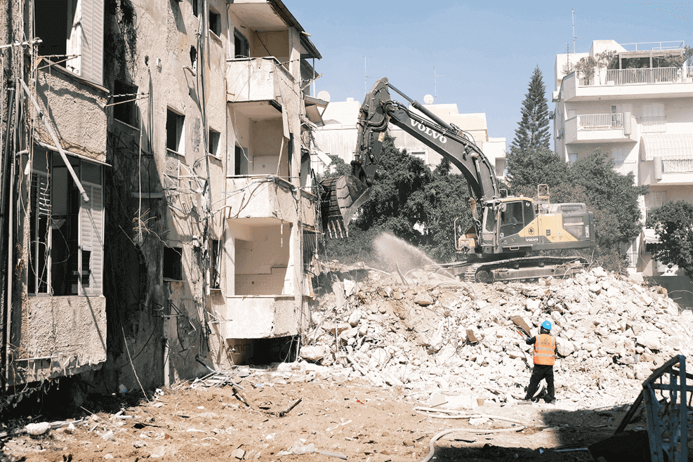 אירוע הריסה ברנדה פתח תקווה // צילום: יובל ברנהולץ