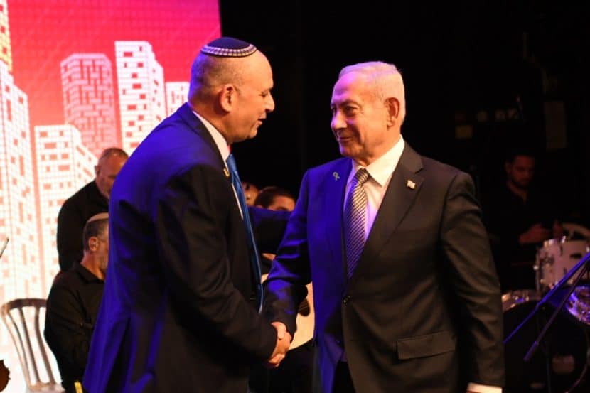 חתימה על הסכם גג שני עם עיריית לוד // צילום: מוקי שוורץ