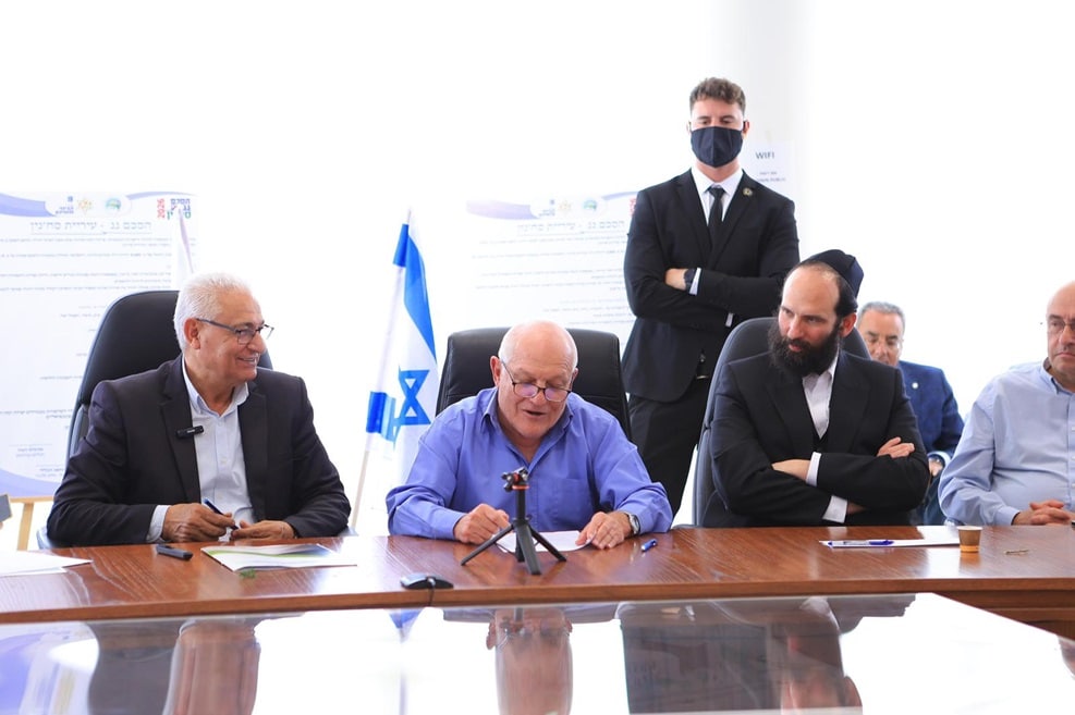 טקס חתימת הסכם גג // צילום: דוברות משרד הבינוי והשיכון