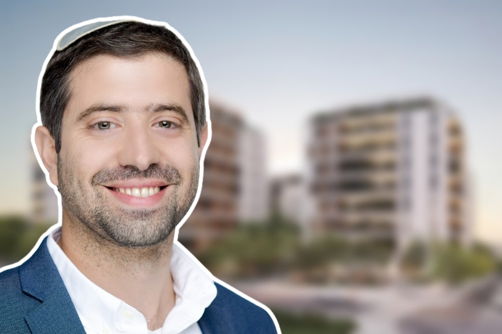 רונאל ביבי // צילום: מי-טל אזולאי | הדמיה: מתחם שמואל הנגיד הרצליה // הדמיה: סטודיו אור