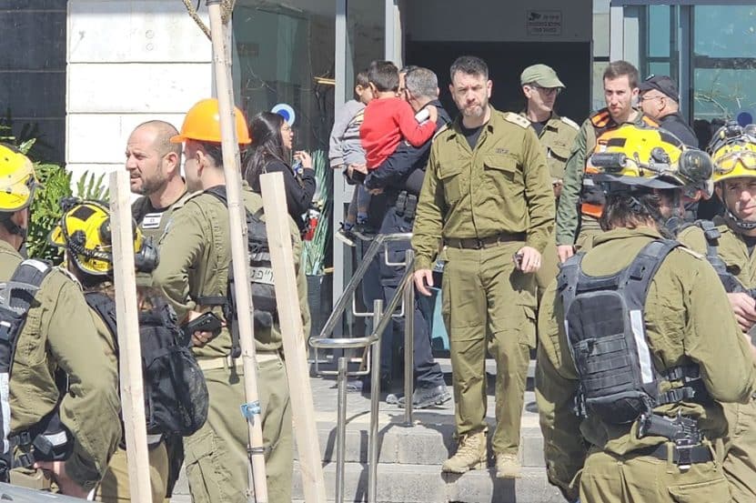 מקום הפגיעה טירת הכרמל // צילום: דוברות עיריית טירת כרמל