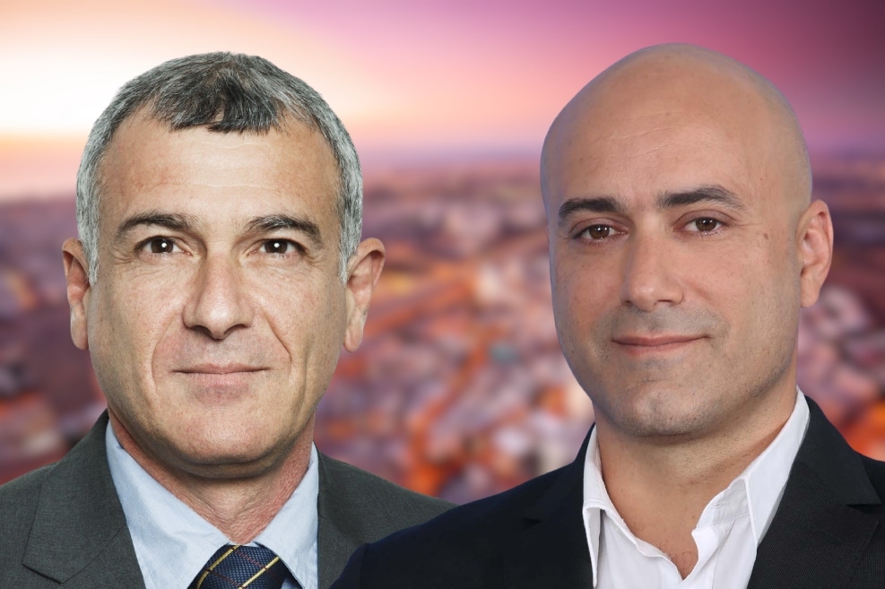 מימין: רני טימור // צילום: סיון פרג' | ועוזי לוי // צילום: עופר חן | Depositphotos