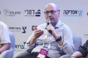 רו"ח יניב כהן // צילום: דרור סיתהכל