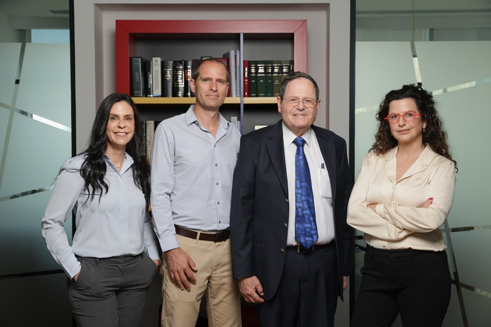 משרד עו"ד עפר טויסטר // צילום: מגמה הפקות.