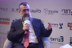 הרב נתן אלנתן // צילום: דרור סיתהכל