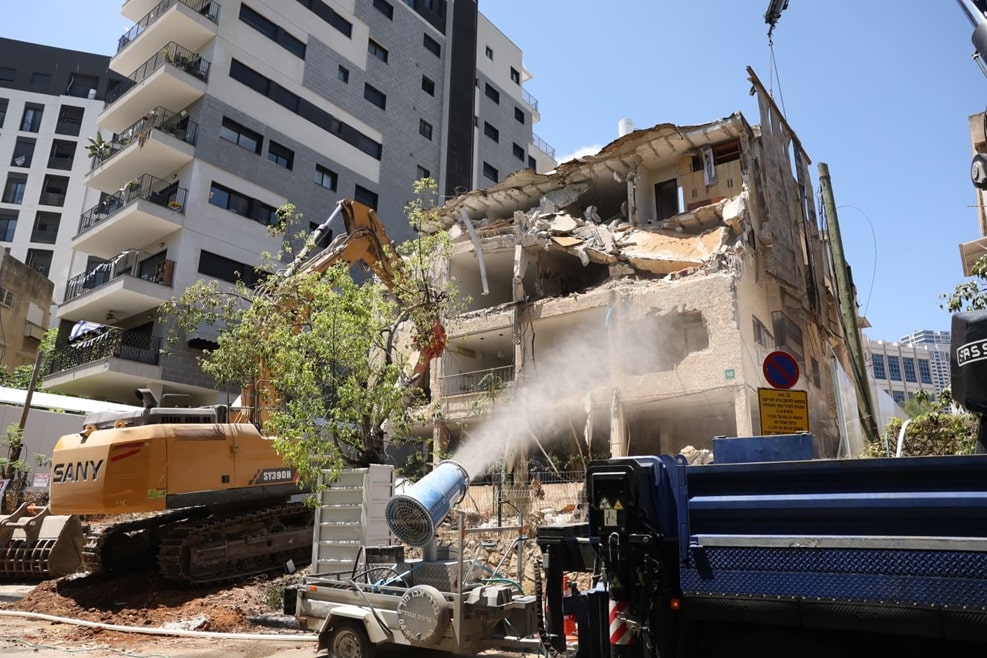 אירוע הריסה אנה פרנק 13 / החרוזים 16 רמת גן // צילום: גל פליבה