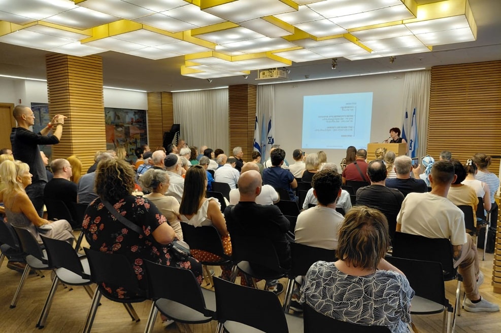 מפגש הסברה // צילום: ראובן כהן, דוברות עיריית חיפה
