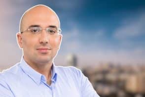 אורי בר טל // צילום: ניר סלקמן | Depositphotos