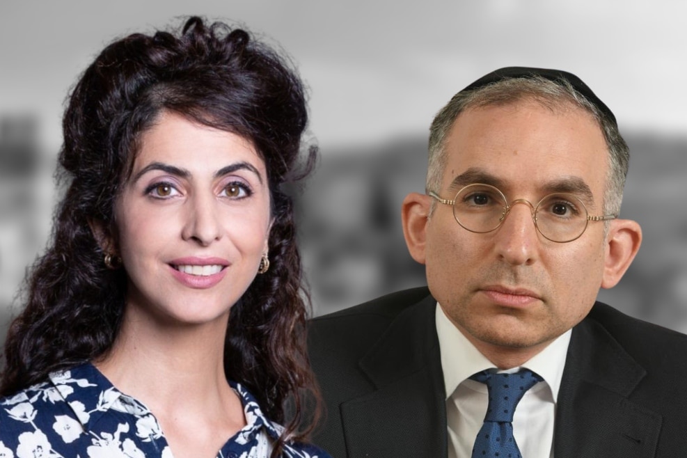 מימין: ישראל אוזן // צילום: מוקי שוורץ | עו"ד כרמית יוליס // צילום: רז רוגובסקי | Depositphotos