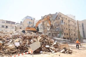 אירוע ההריסה של המבנה // צילום: שלמי כהן